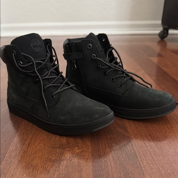 Timberland Men's (Boy’s) Black High-Top Boots - Picture 3 of 4